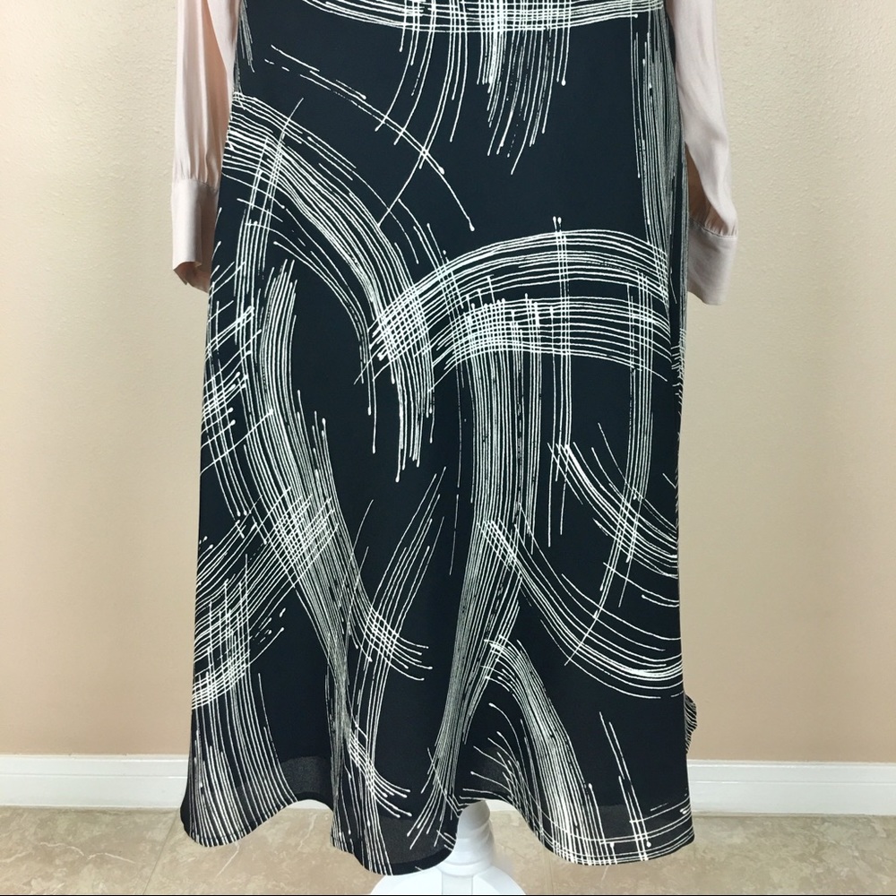 Black and Ivory Print Skirt Size 16W - Picture 2 of 7